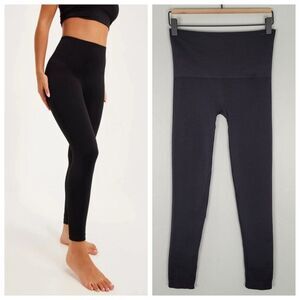 Spanx EcoCare Seamless Ankle Leggings Nylon Stretch Black Size M